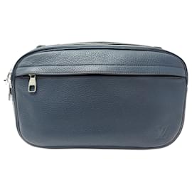 Louis Vuitton-LOUIS VUITTON BUMBAG EXPLORER BELT BAG IN TAURILLON LEATHER FANNY-Blue