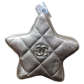 Chanel Cadeaux VIP Doré