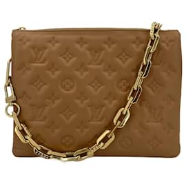 Louis Vuitton-Coussin PM Empreinte Pelle Borsa Messenger 3 Vie Camello-Beige