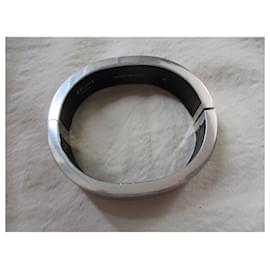 Céline-Silver metal bracelet, size M.-Silvery