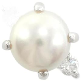 & Other Stories-PT900 Platinum Pearl Ring with Diamond in Excellent Condition-Silvery