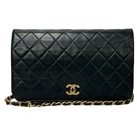 Chanel-Sac à bandoulière en cuir Chanel CC Full Flap Chain en très bon état-Noir