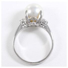 & Other Stories-PT900 Platinum Ring with 9mm Pearl and 0.10ct Diamond in Excellent Condition-Silvery