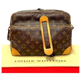 Louis Vuitton-Louis Vuitton Nile Canvas Crossbody Bag Nile in Very Good Condition-Brown