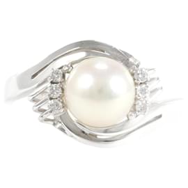 & Other Stories-PT900 Platinum Ring with 7.5mm Pearl and Diamond in Excellent Condition-Silvery