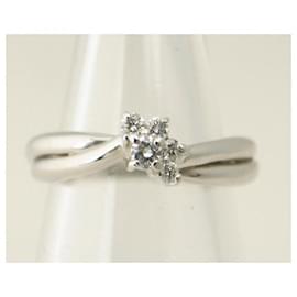 & Other Stories-Pre-owned PT900 Platinum Diamond Ring Size 4 in Great Condition-Silvery