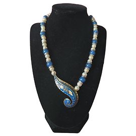 Colar Balenciaga de Pérolas e Esmalte Branco Azul Branco Azul