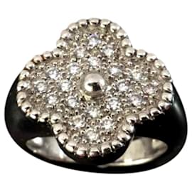 Van Cleef & Arpels Vintage Alhambra Ring aus Weißgold mit Diamanten Silber