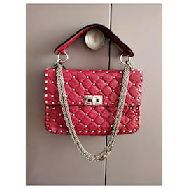 Valentino Garavani-ROCKSTUD SPIKE-Rosso