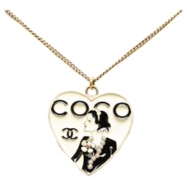 Chanel-Chanel Gold Gold Plated CoCo Heart Shaped Pendant Necklace-Golden