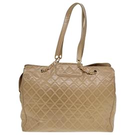 Chanel-CHANEL Sac Super Modèle Chaîne Fermeture Tourniquet Sac en cuir verni Beige CC Auth 77488-Beige