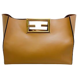 Fendi Gepäck Große Tote Braun