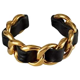 Chanel-Vintage Chanel Golden Leather  Bracelet Cuff Victoire De Castellane-Black,Golden