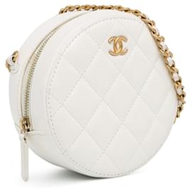 Chanel-Sac à main rond en cuir d'agneau matelassé blanc Chanel avec perles et chaîne en bandoulière-Blanc