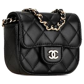 Chanel-Portafoglio in pelle di agnello trapuntato nero Chanel CC con catena a tracolla-Nero