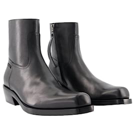 Versace-Botas ankle Luciano - Versace - Couro - Preto-Preto