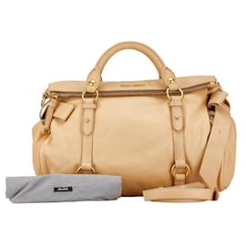 Miu Miu-Borsa a mano e borsa a spalla in pelle beige Miu Miu per donne-Beige