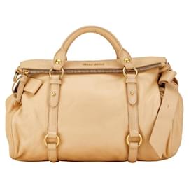 Miu Miu-Borsa a mano e borsa a spalla in pelle beige Miu Miu per donne-Beige