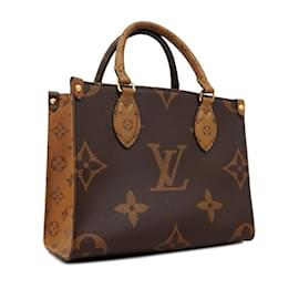 Louis Vuitton-Louis Vuitton Monogram Giant On The Go PM Handtasche für Frauen-Braun