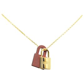 Hermès-Collana con motivo lucchetto Hermes O'Kelly PM in oro e rosso vino-Rosso,D'oro,Bordò