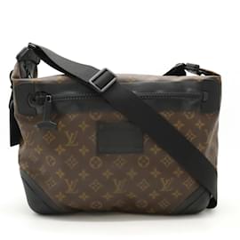 Louis Vuitton-Sac à épaule imperméable Monogram Louis Vuitton-Autre