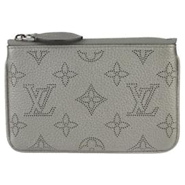 Louis Vuitton-Louis Vuitton Pochette Cle Wallet/Coin Case in Silver Mahina Leather-Silvery