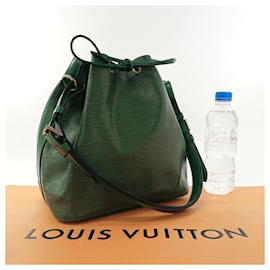 Louis Vuitton-Sac à épaule Louis Vuitton Petit Noé M44104 en cuir Epi vert-Vert