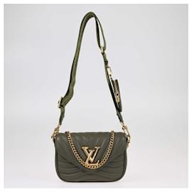 Louis Vuitton-Louis Vuitton Green New Wave Multi Pochette Tasche-Grün