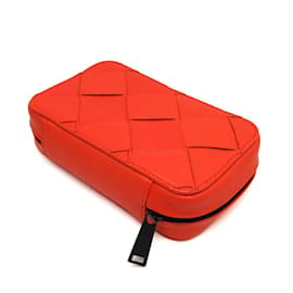 Bottega Veneta-Bottega Veneta Maxi Intrecciato Leather Pouch-Red