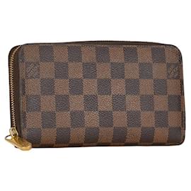 Louis Vuitton-Zippy Damier Geldbörse von Louis Vuitton-Braun