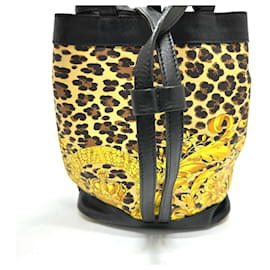 Versace-Bolsa de ombro vintage em couro amarelo Versace-Amarelo