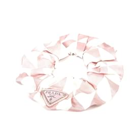 Acessório de cabelo com logo triangular da Prada Rosa