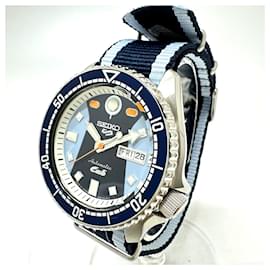 Seiko-Seiko 5 Automatic Day-Date Wristwatch-Blue