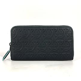 Salvatore Ferragamo-Salvatore Ferragamo Black Leather Long Wallet-Black