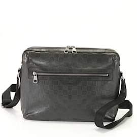 Louis Vuitton-Sac à épaule Louis Vuitton Damier Infini Calypso MM-Noir