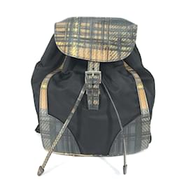Mochila com logo triangular Prada Preto