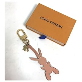 Louis Vuitton-Porte-clés en forme de lapin Louis Vuitton M62734-Rose