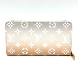 Louis Vuitton-Portefeuille long Monogram Giant Gradation Louis Vuitton-Orange