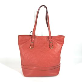 Louis Vuitton-Sac seau à épaule Monogram Empreinte Louis Vuitton-Rouge