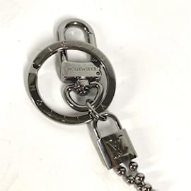 Louis Vuitton-Louis Vuitton MonogramEclipse Charm Key Ring-Silvery