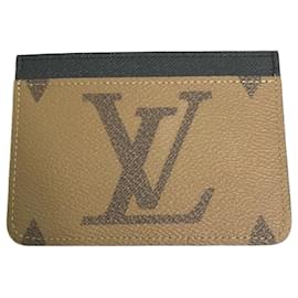 Louis Vuitton-Étui à cartes Pass Case Monogram Reverse Louis Vuitton-Beige