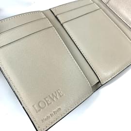 Loewe-Portefeuille compact trifold Anagram Loewe-Vert