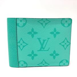 Louis Vuitton-Louis Vuitton M30897 Taigalama Bill Compartment Folded Wallet-Green