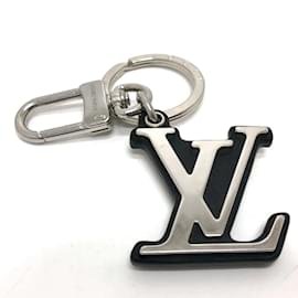 Louis Vuitton-Louis Vuitton Silver Keyring-Silvery