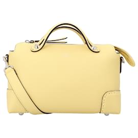 Fendi-Fendi By The Way Medium Jaune-Jaune