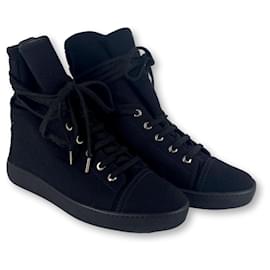 Chanel-Chanel lace-up high-top sneakers-Black