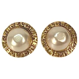 Chanel-Chanel Vintage Gold Clip Earrings-Golden