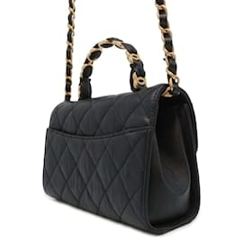 Chanel-Bolsa de ombro Chanel em couro de cordeiro matelassé amassado-Preto