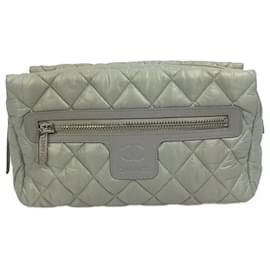 Chanel-Pochette Clutch Cococoon Chanel A48615-Vert