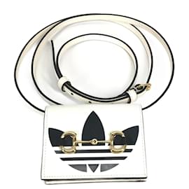 Gucci-Gucci Bi-Fold Wallet-White